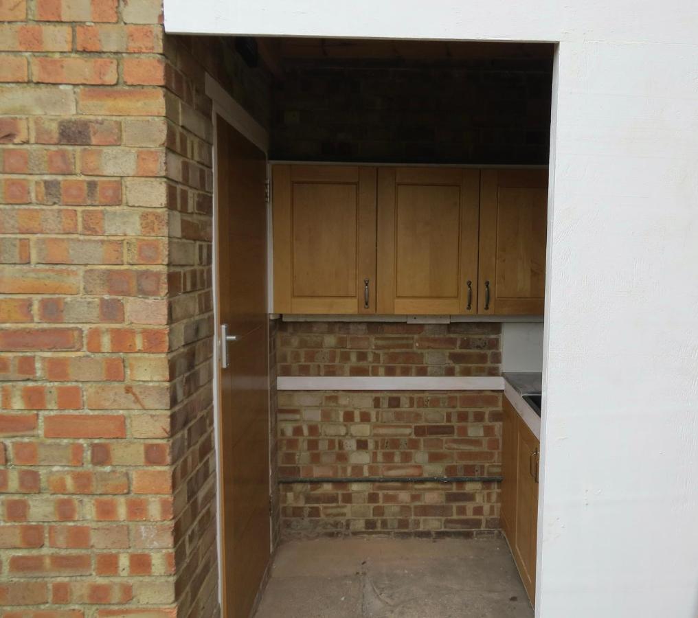31 Elwyn Snug Apartment March Exterior photo